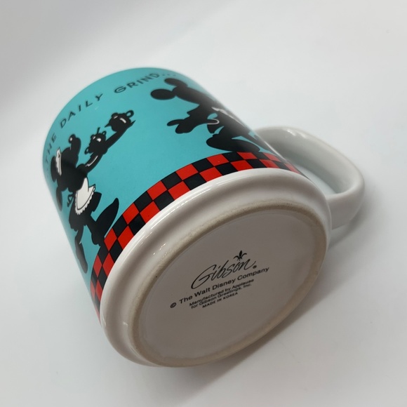 Gibson Disney Mickey & Minnie Mouse 'The Daily Grind' Ceramic Coffee Mug - Picture 12 of 14